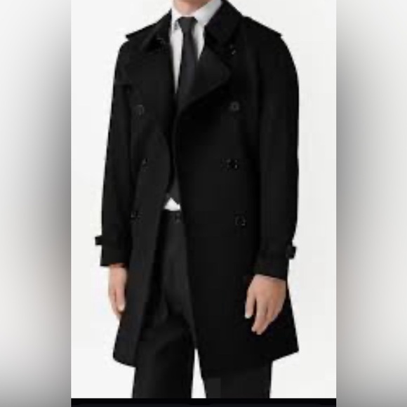 Burberry Men's Elegant Black Trench Coat